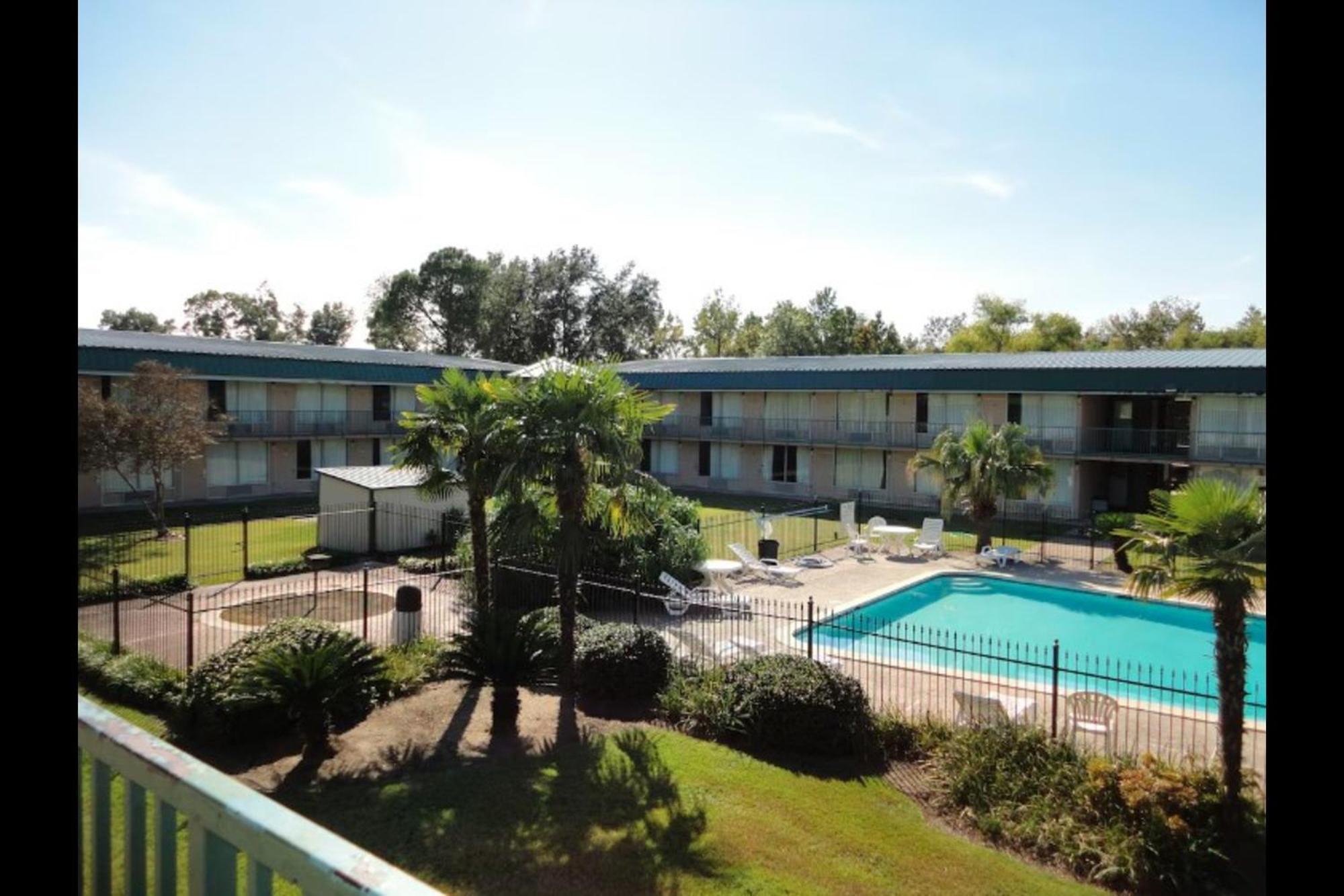 Oyo Hotel Audubon Baton Rouge Port Allen I-10 Exterior foto