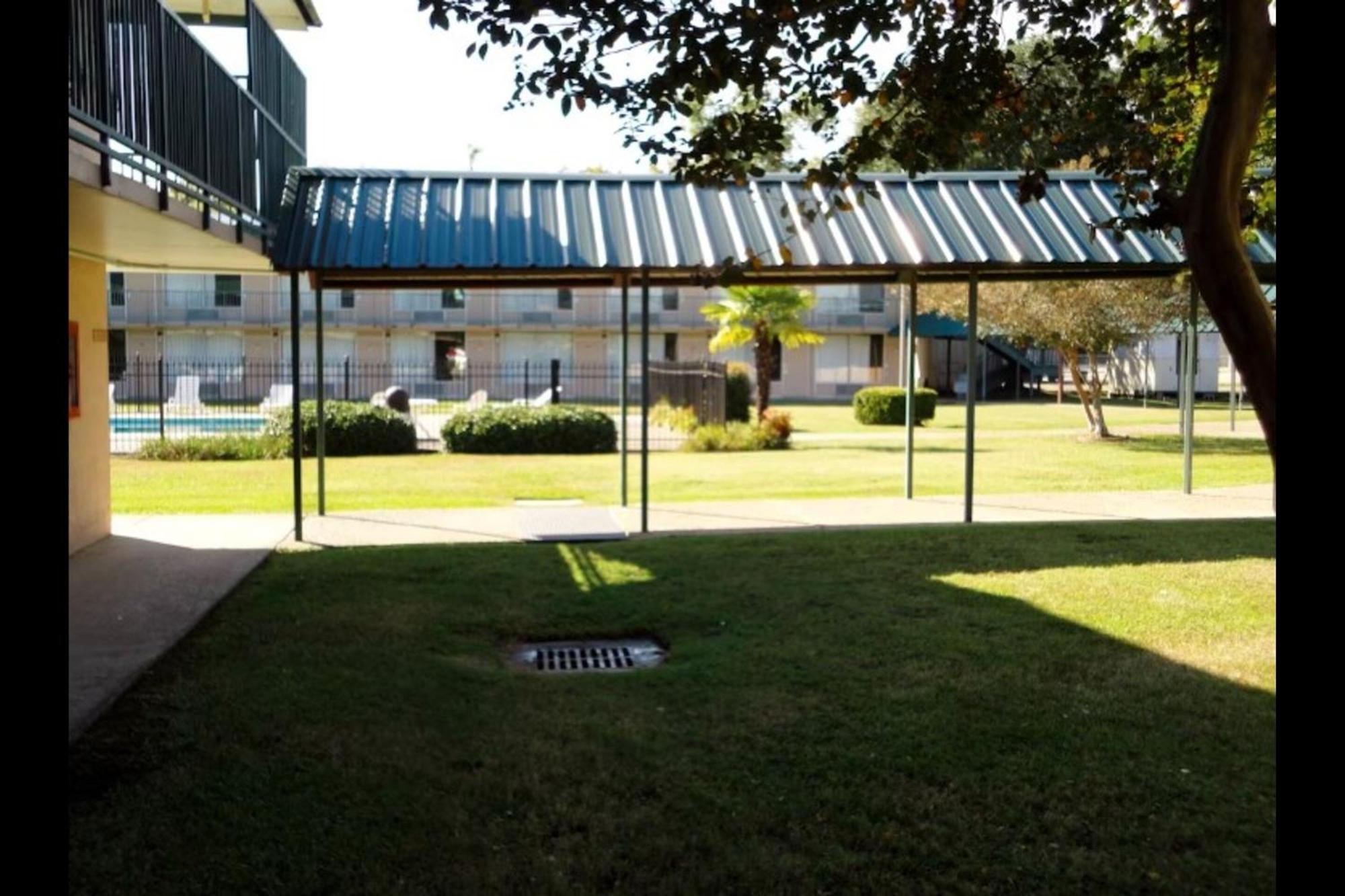 Oyo Hotel Audubon Baton Rouge Port Allen I-10 Exterior foto